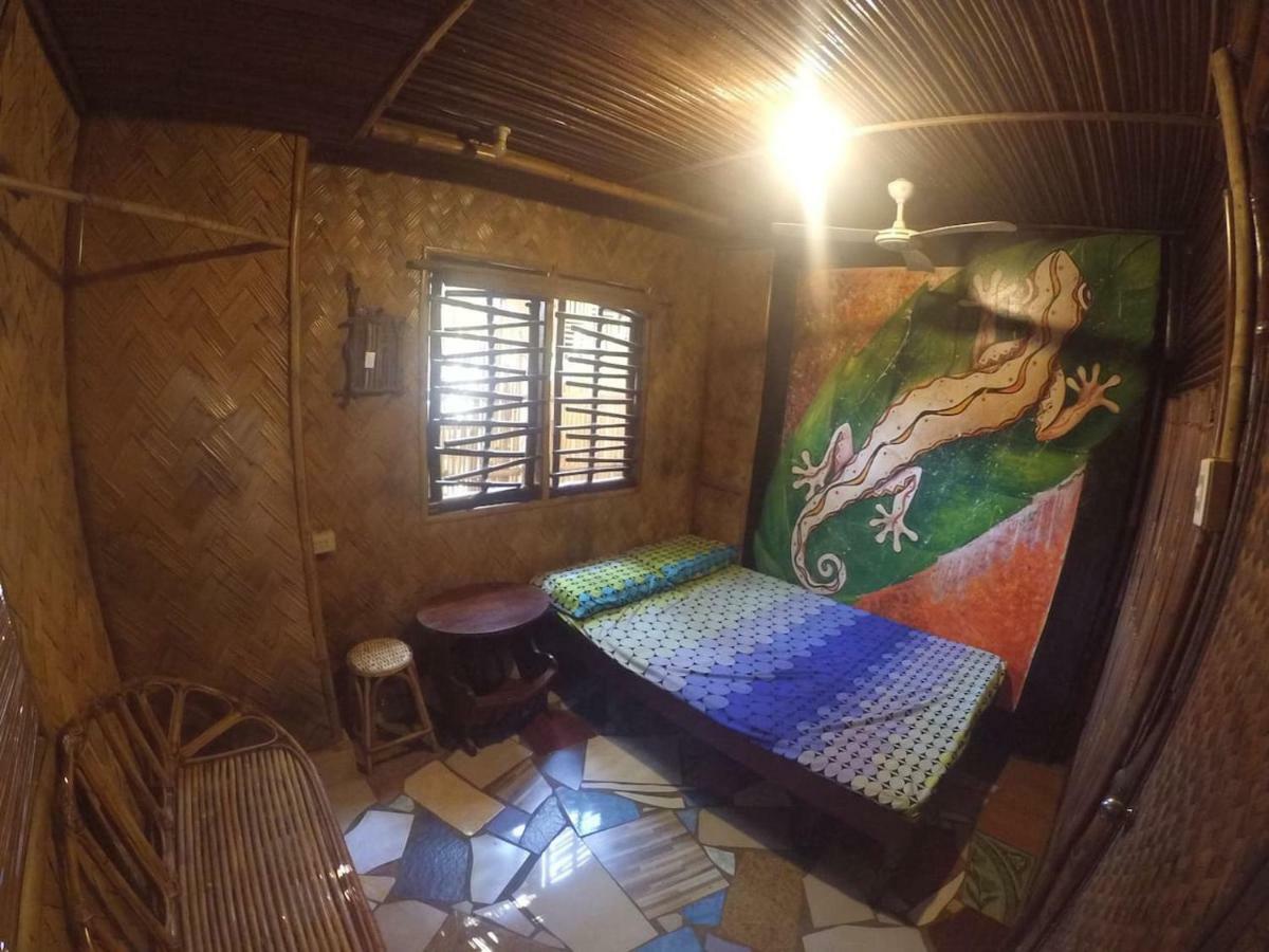 Bamboo Nest Hotel Puerto Princesa Luaran gambar